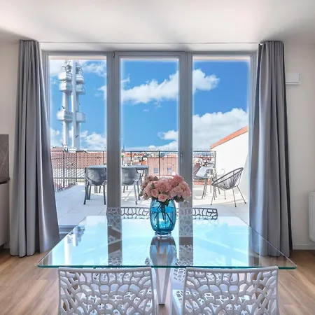 Hidden Art Boutique By Dwellfort Aparthotel 4*