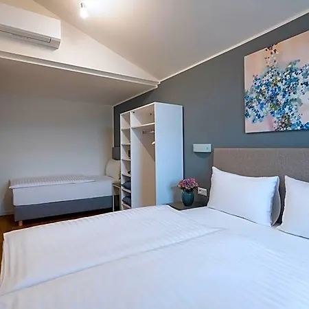 Apartahotel Hidden Art Boutique By Dwellfort 4*