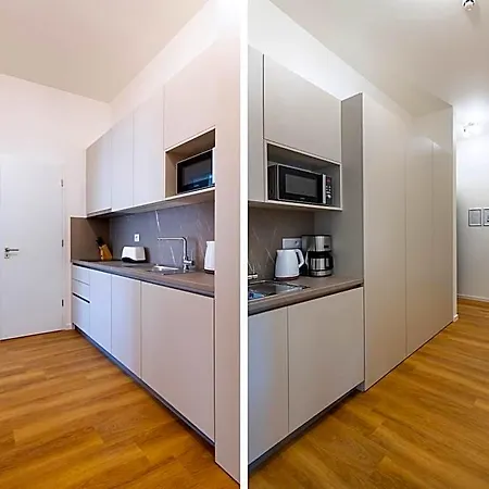 Hidden Art Boutique By Dwellfort Apartahotel Praga