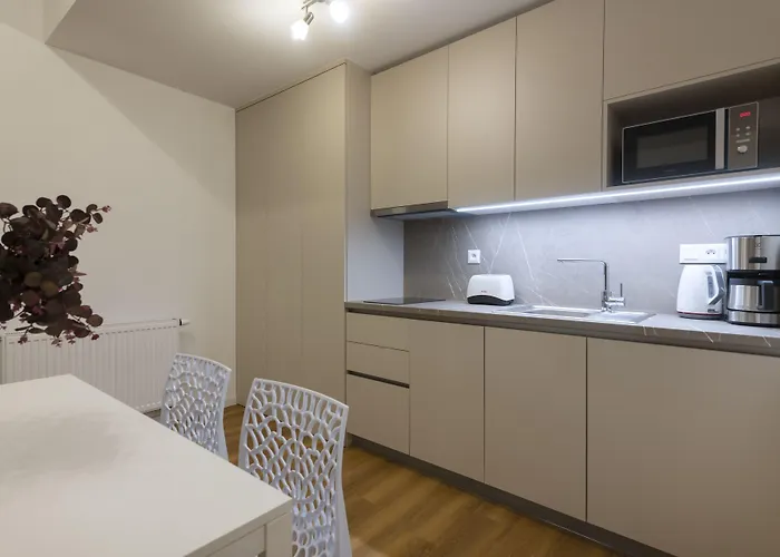 Hidden Art Boutique By Dwellfort Aparthotel 4*